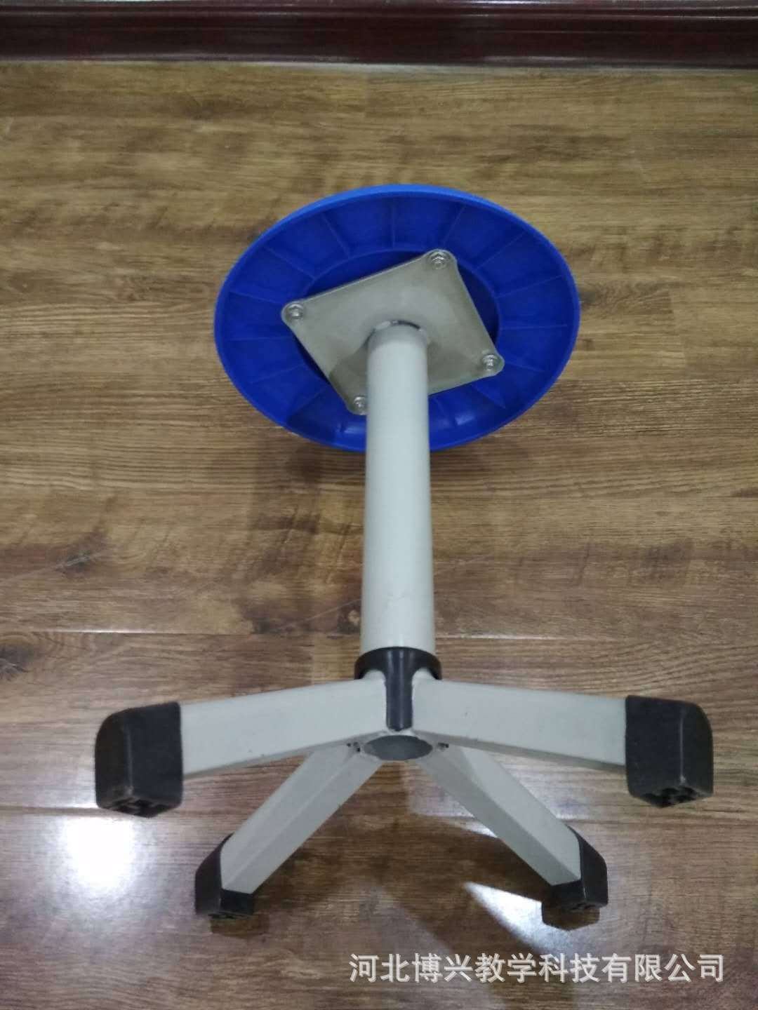 钢制圆凳